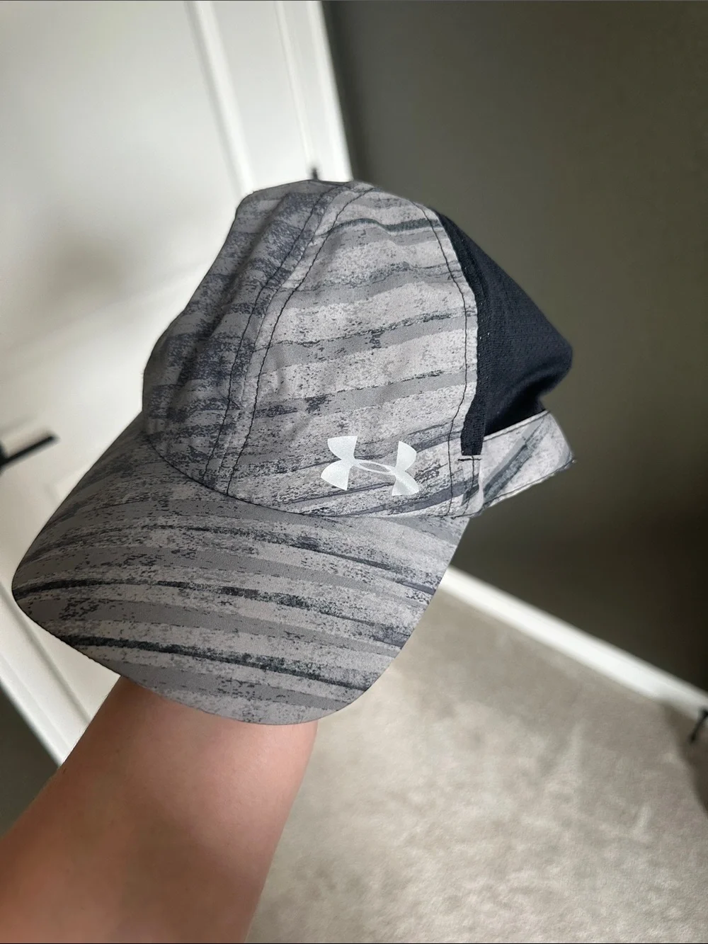 Under Armour Gray Striped Performance Hat with Black Back